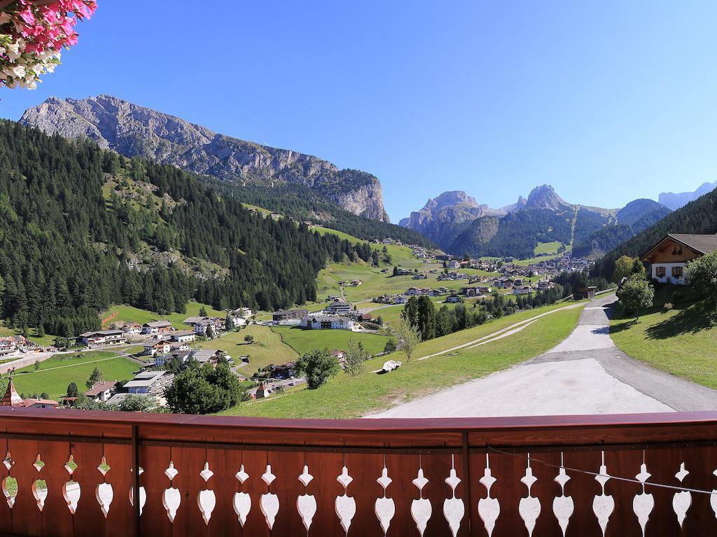 Garni Martlhof Hotel Sëlva di Val Gardena Eksteriør billede